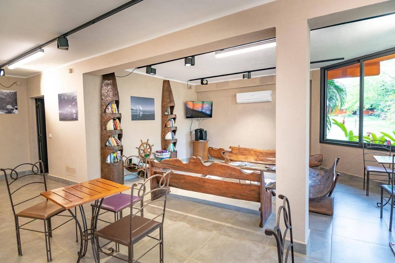 נוסי-בה Loharano Lodge מראה חיצוני תמונה